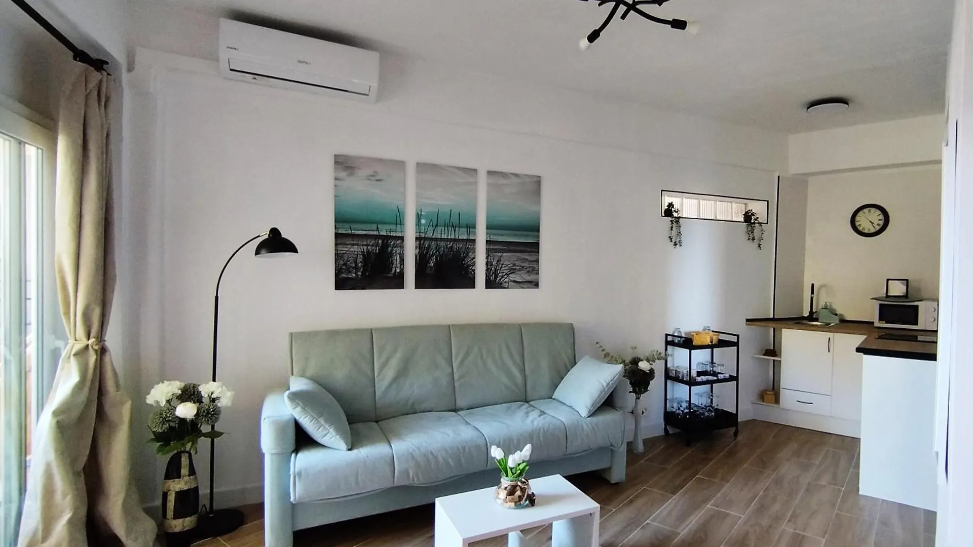 Amazing Front Sea View Studio. Marbella Centre
